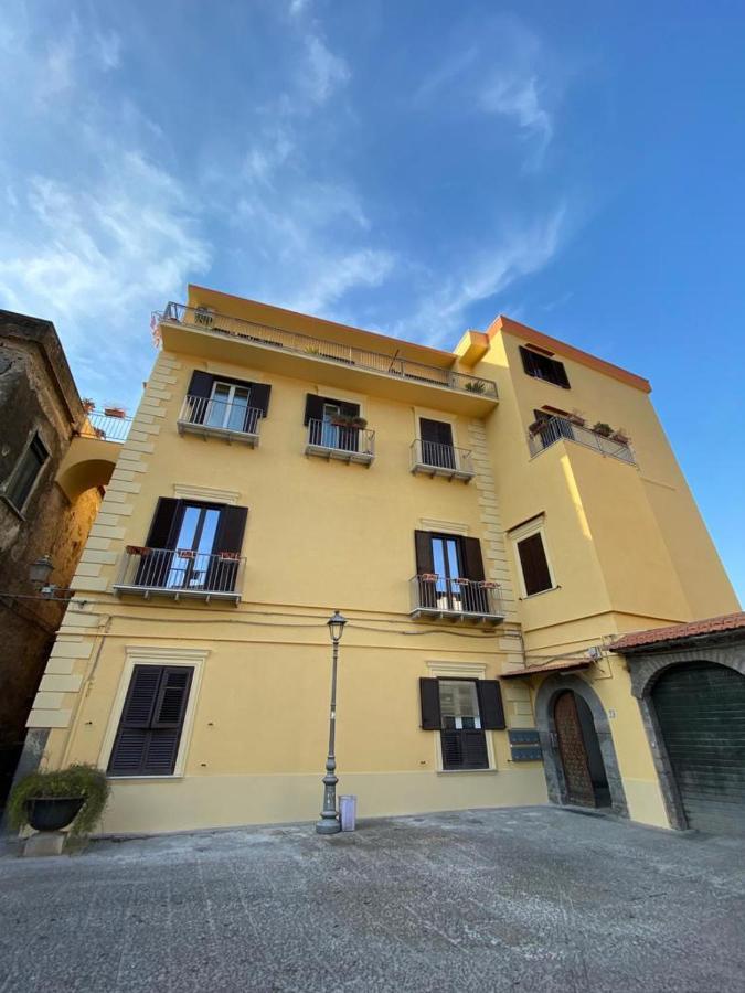 Vesuvio House Appartamento Indipendente E Centrale Sant'Agnello Exteriör bild