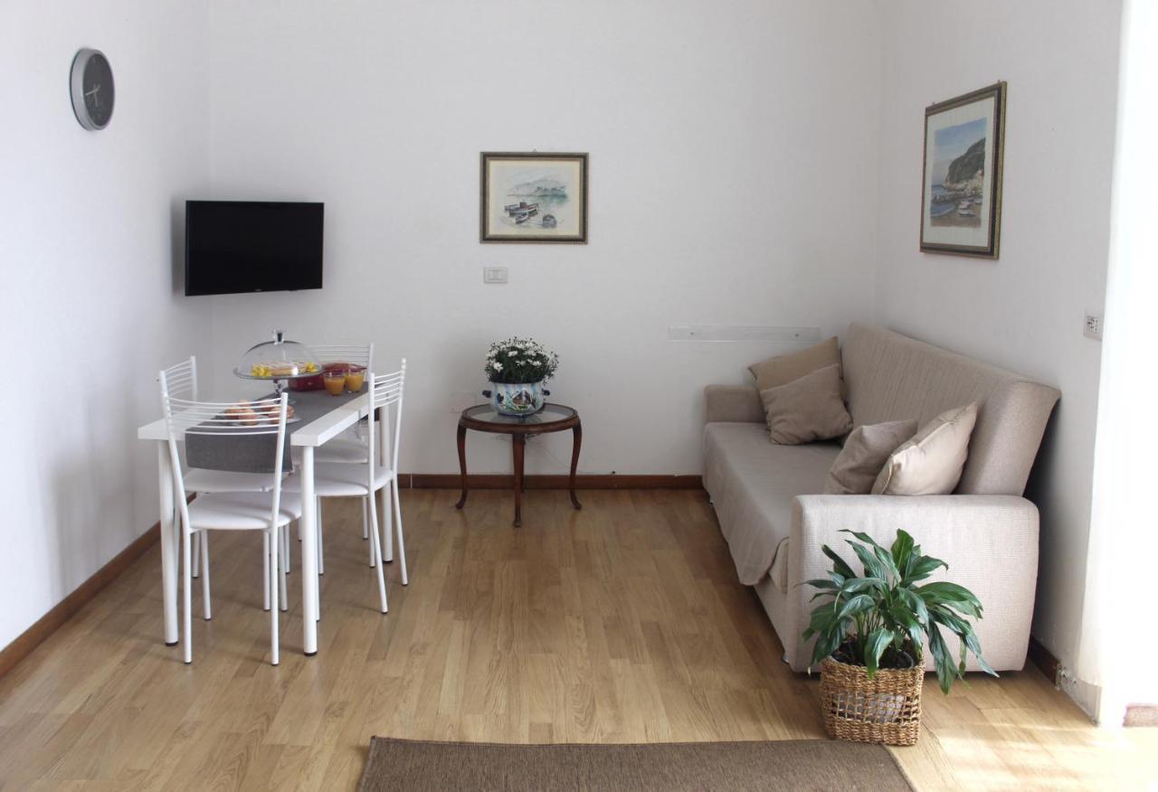 Vesuvio House Appartamento Indipendente E Centrale Sant'Agnello Exteriör bild