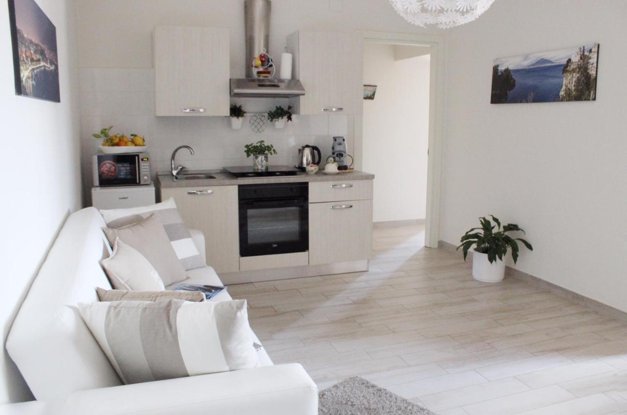Vesuvio House Appartamento Indipendente E Centrale Sant'Agnello Exteriör bild